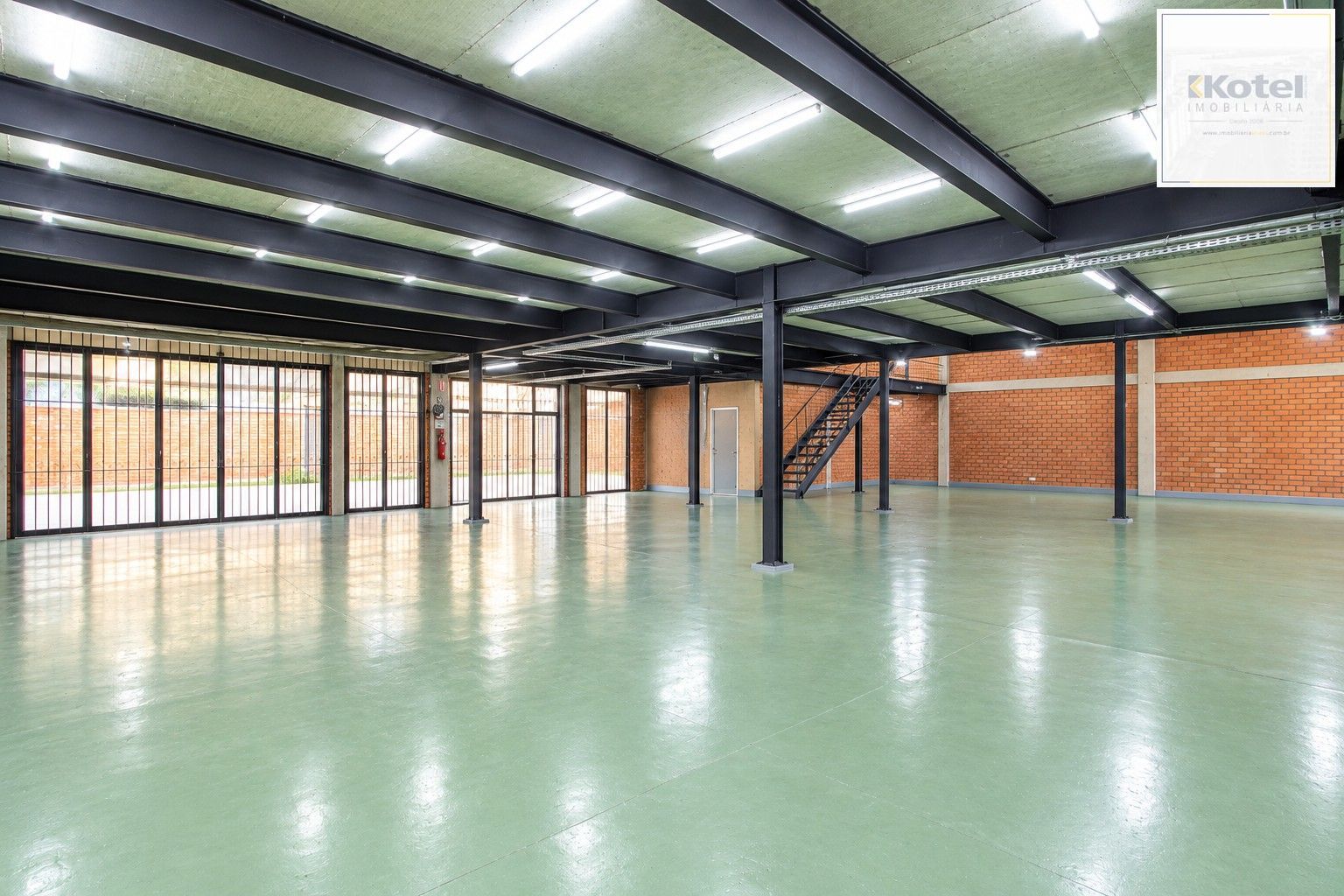 Pavilhão, à venda, 912 m², Guarujá - Porto Alegre — foto 5