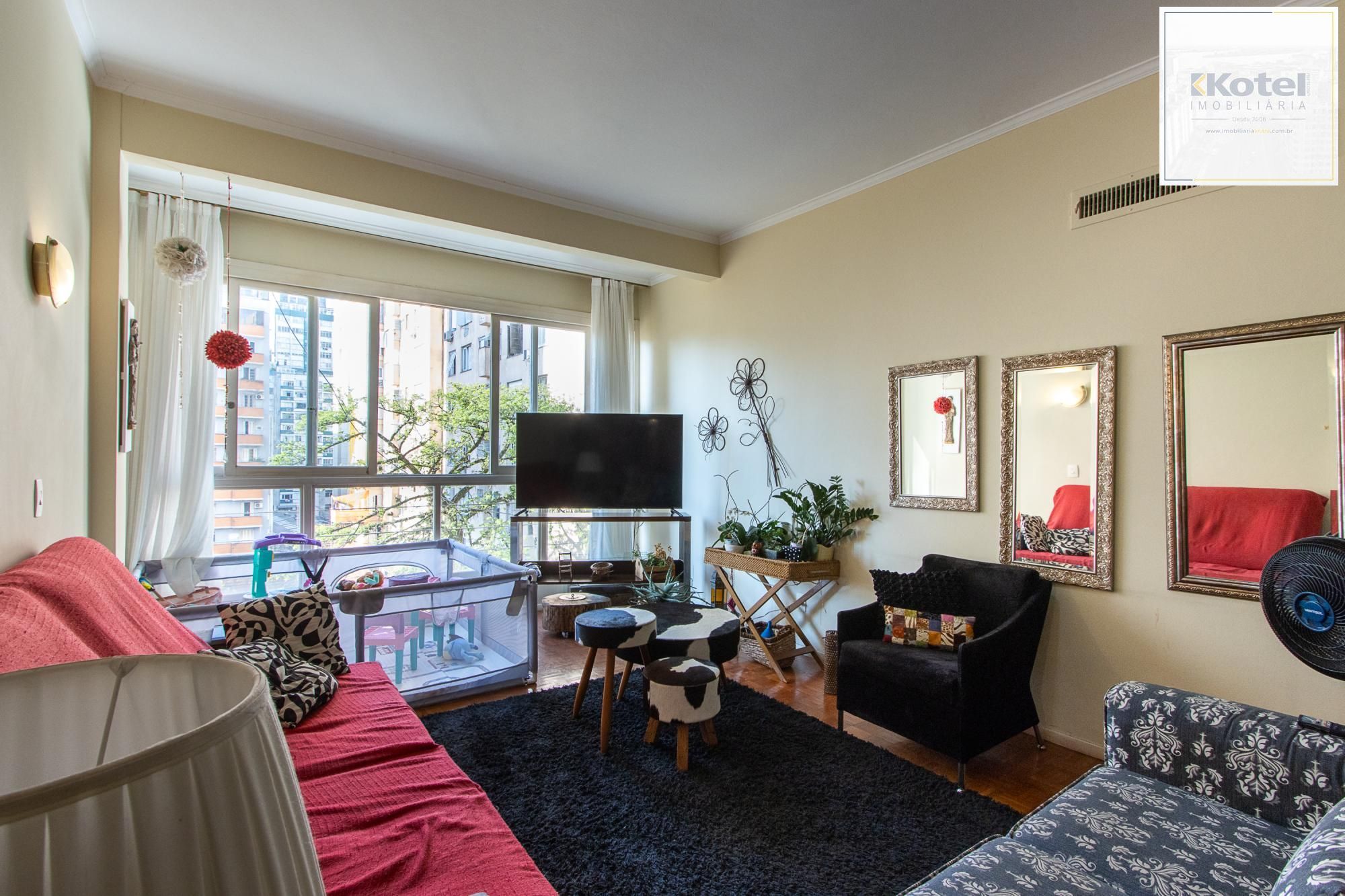 Apartamento 3 Dormitórios Ensolarado no Centro de Porto Alegre — foto 5