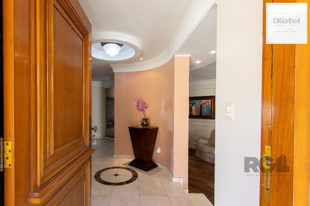 Casa para Venda - 450m², 4 dormitórios, sendo 4 suites, 5 vagas - Vila Assunção — foto 3