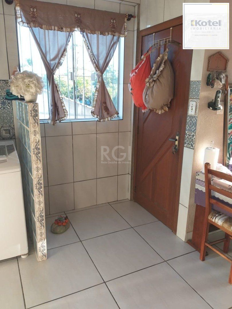 Casa para Venda - 90m², 4 dormitórios, 2 vagas - Restinga Nova — foto 5