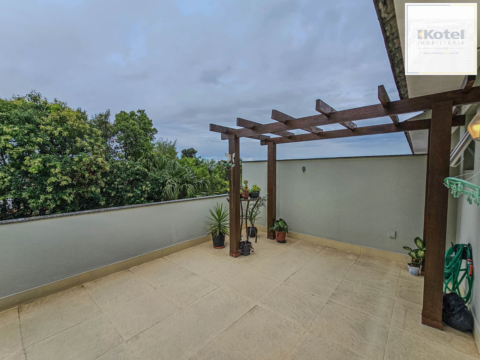 Casa de Condomínio 3 quartos à venda, 190m², Tristeza - Porto Alegre — foto 2