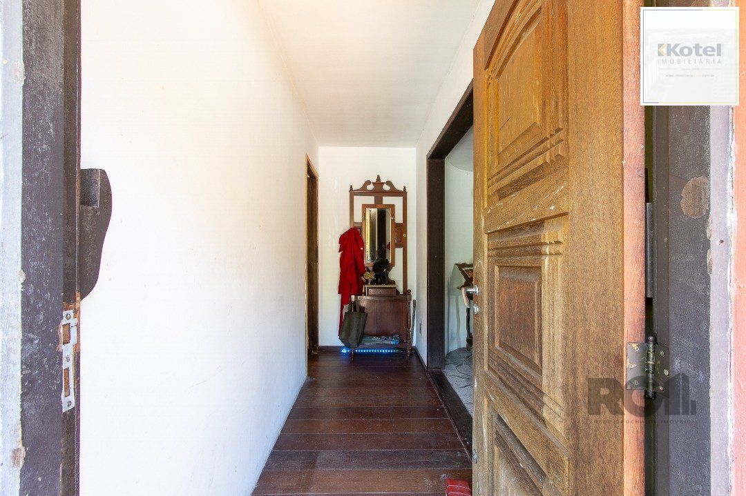 Casa para Venda - 572m², 5 dormitórios, sendo 1 suites, Cavalhada — foto 5