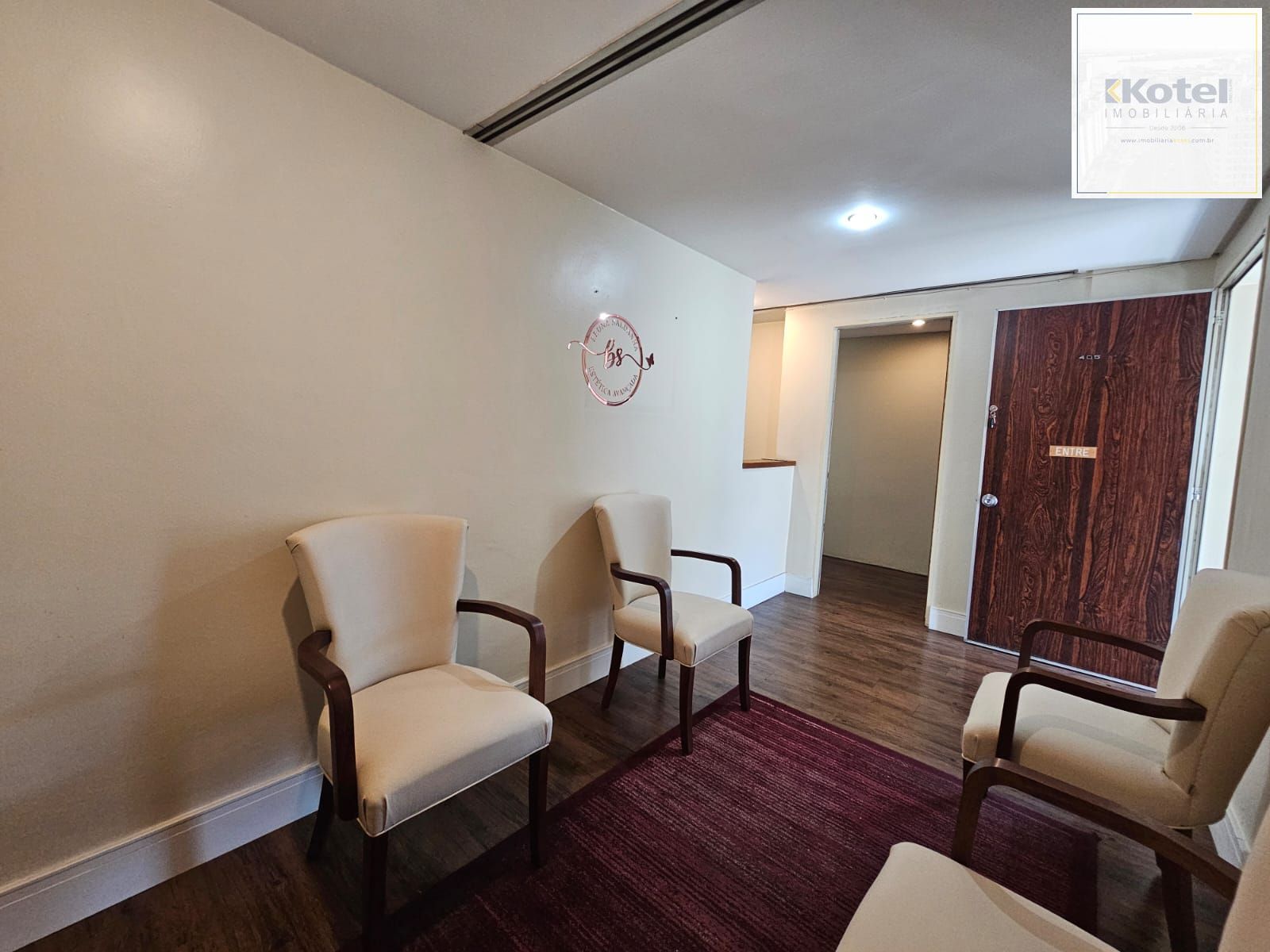 Conjunto comercial no Moinhos de Vento