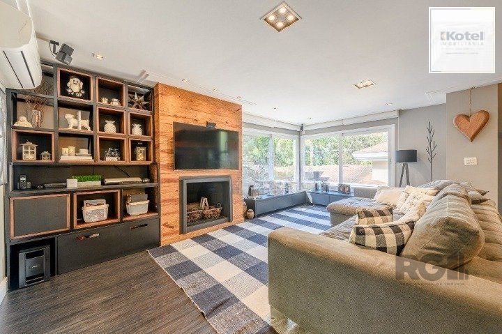 Casa de Condomínio 3 quartos à venda, 353m², Pedra Redonda - Porto Alegre