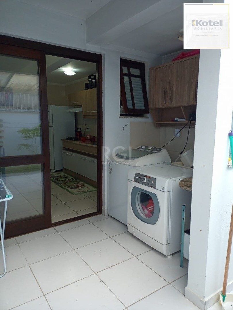 Casa para Venda - 131.92m², 2 dormitórios, sendo 2 suites, Guarujá — foto 3