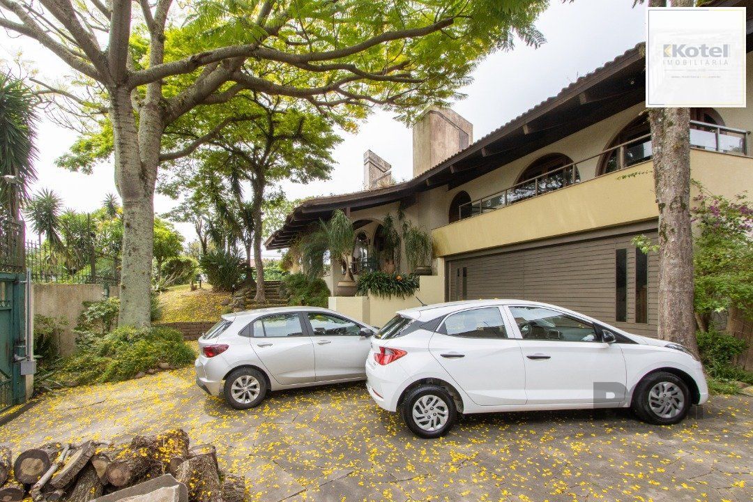 Casa para Venda - 645m², 4 dormitórios, sendo 4 suites, 11 vagas - Tristeza — foto 2