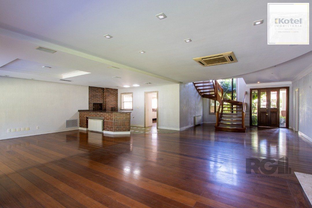Casa no Terra Ville com fundo para o lago.  4 suítes. — foto 4