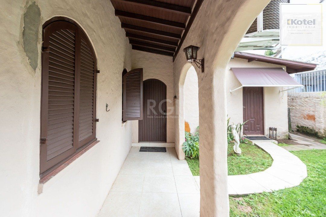 Casa para Venda - 380m², 3 dormitórios, sendo 1 suites, 3 vagas - Tristeza — foto 3
