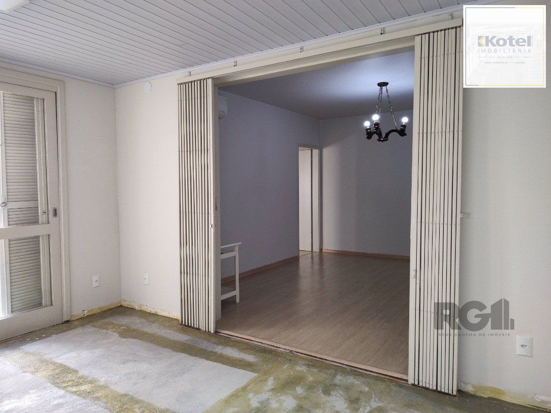 Apartamento Garden, 2 quartos, 1 suite, 2 banheiros, dependência de empregada - Bairro Petrópolis — foto 4