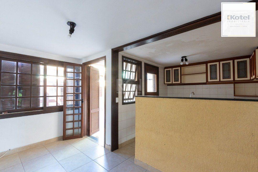 Casa para Venda - 280m², 3 dormitórios, sendo 1 suites, 2 vagas - Espirito Santo — foto 2