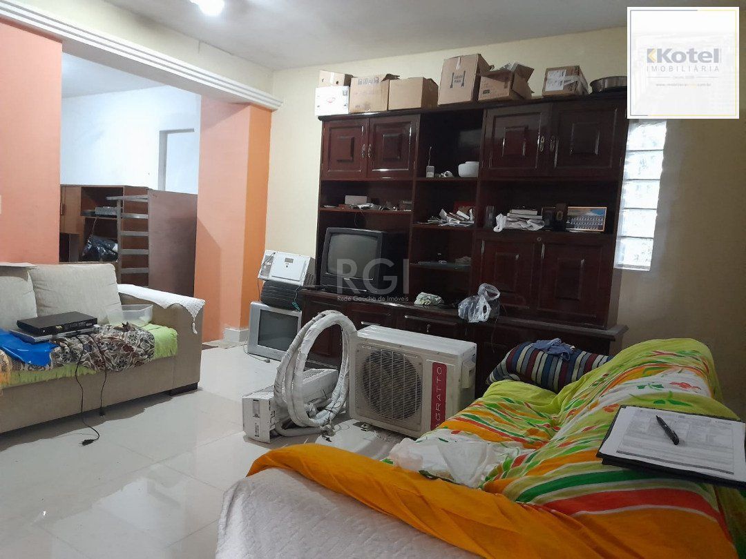 Casa para Venda com 3 dormitórios, sendo 1 suites e 3 vagas no bairro Ipanema — foto 2