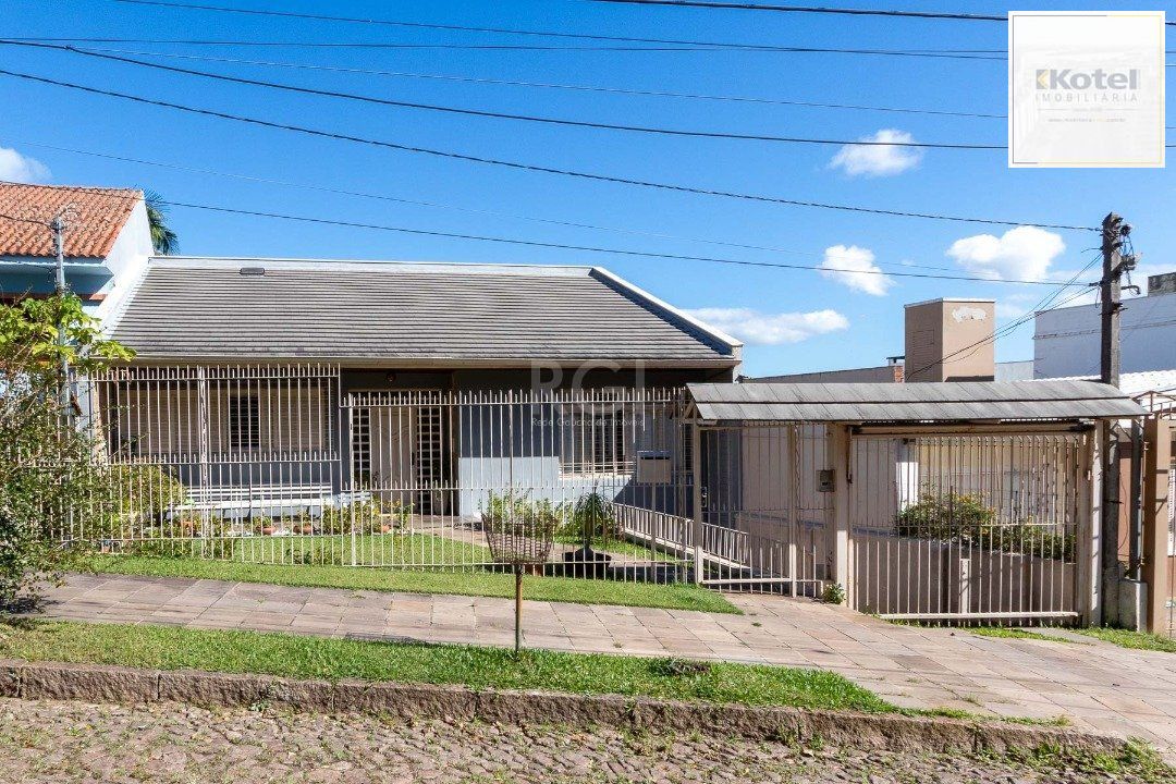 Casa para Venda - 400m², 5 dormitórios, sendo 2 suites, 4 vagas - Vila Assunção