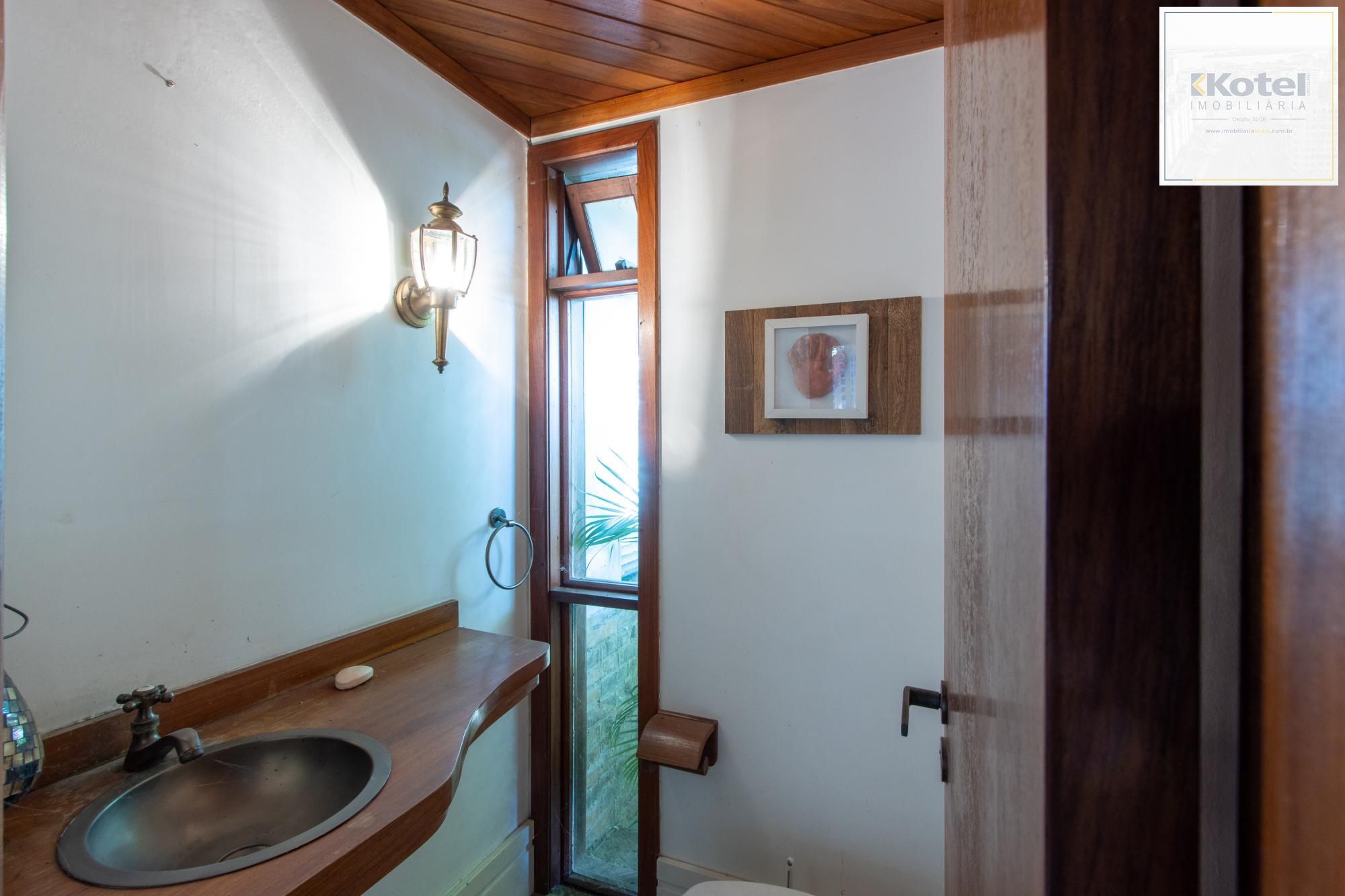 Excelente Casa em Condominio Fechado com 440,60m Dormitórios, sendo 2 Suítess — foto 5
