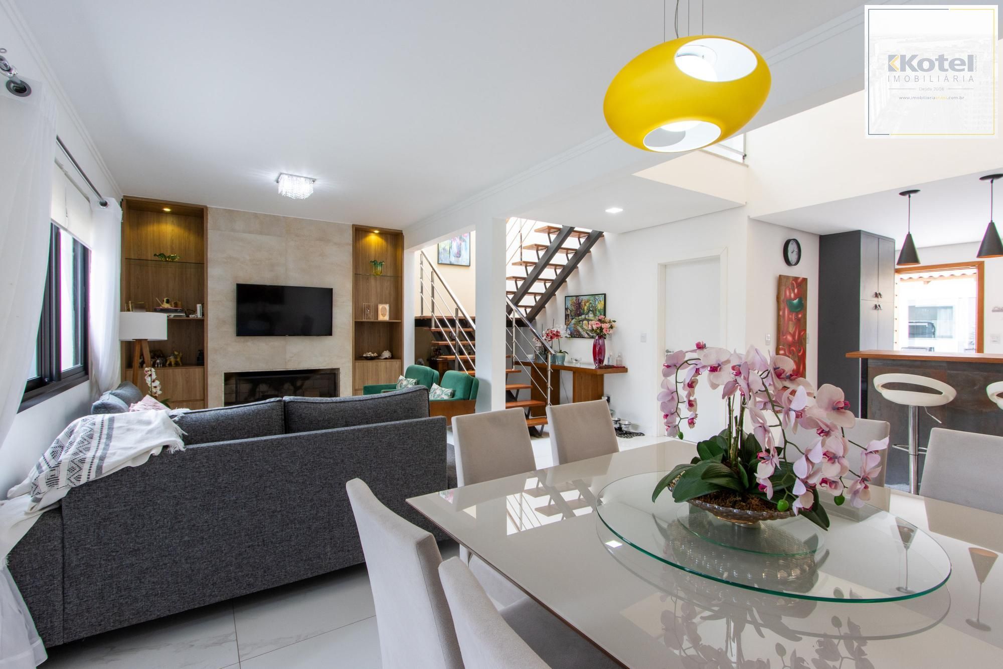 Excelente casa de alvenaria, 4 dormitórios, 2 suítes e 2 vagas de garagem. — foto 4