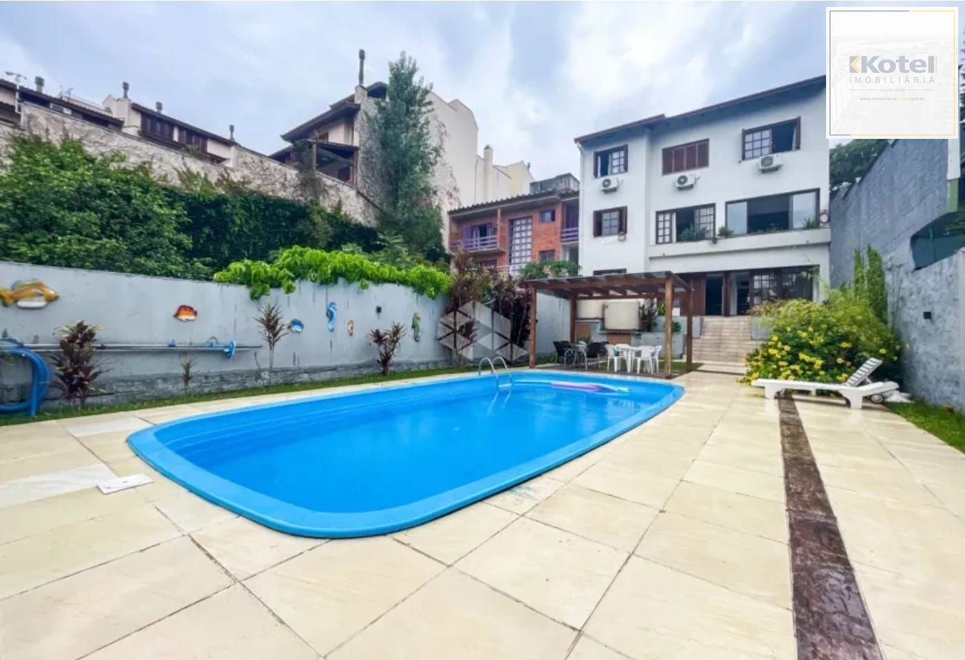 Casa 5 quartos à venda, 350m², Cristal - Porto Alegre