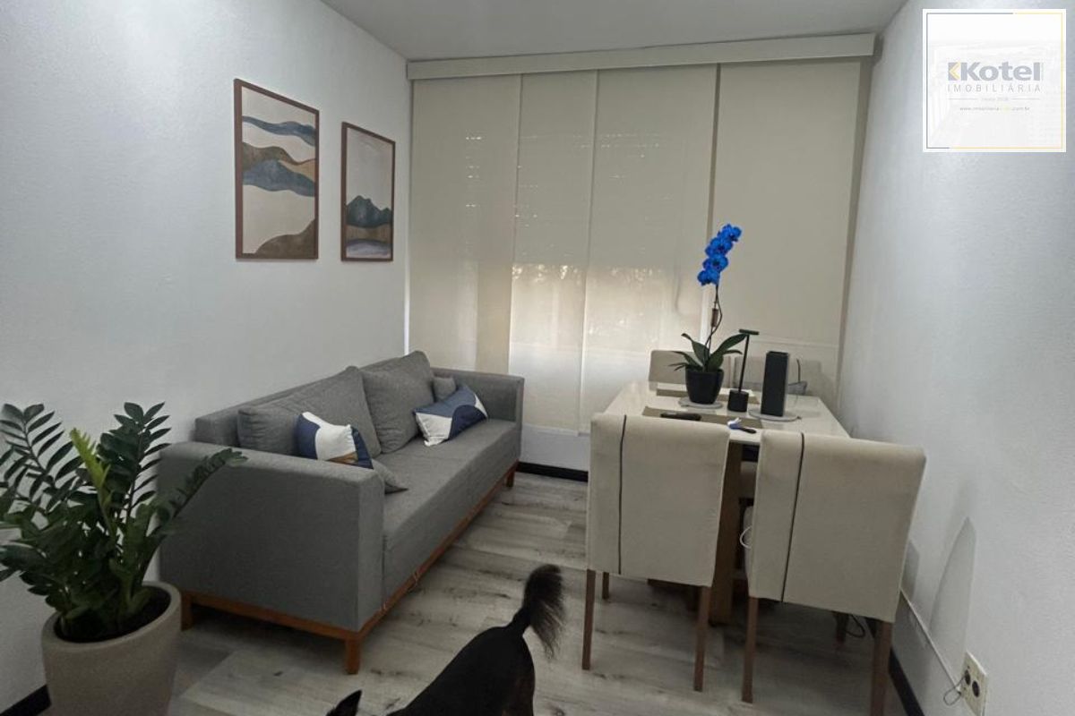 Apartamento com 2 quartos, no bairro Cavalhada — foto 2