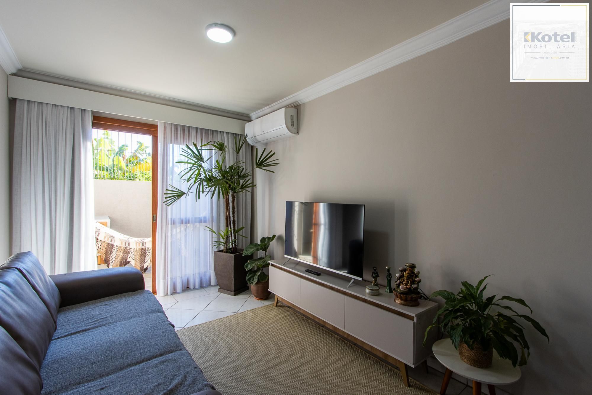 Casa em condomínio fechado, 104m² privativos, 2 quartos, 1 vaga, bairro Camaquã — foto 2