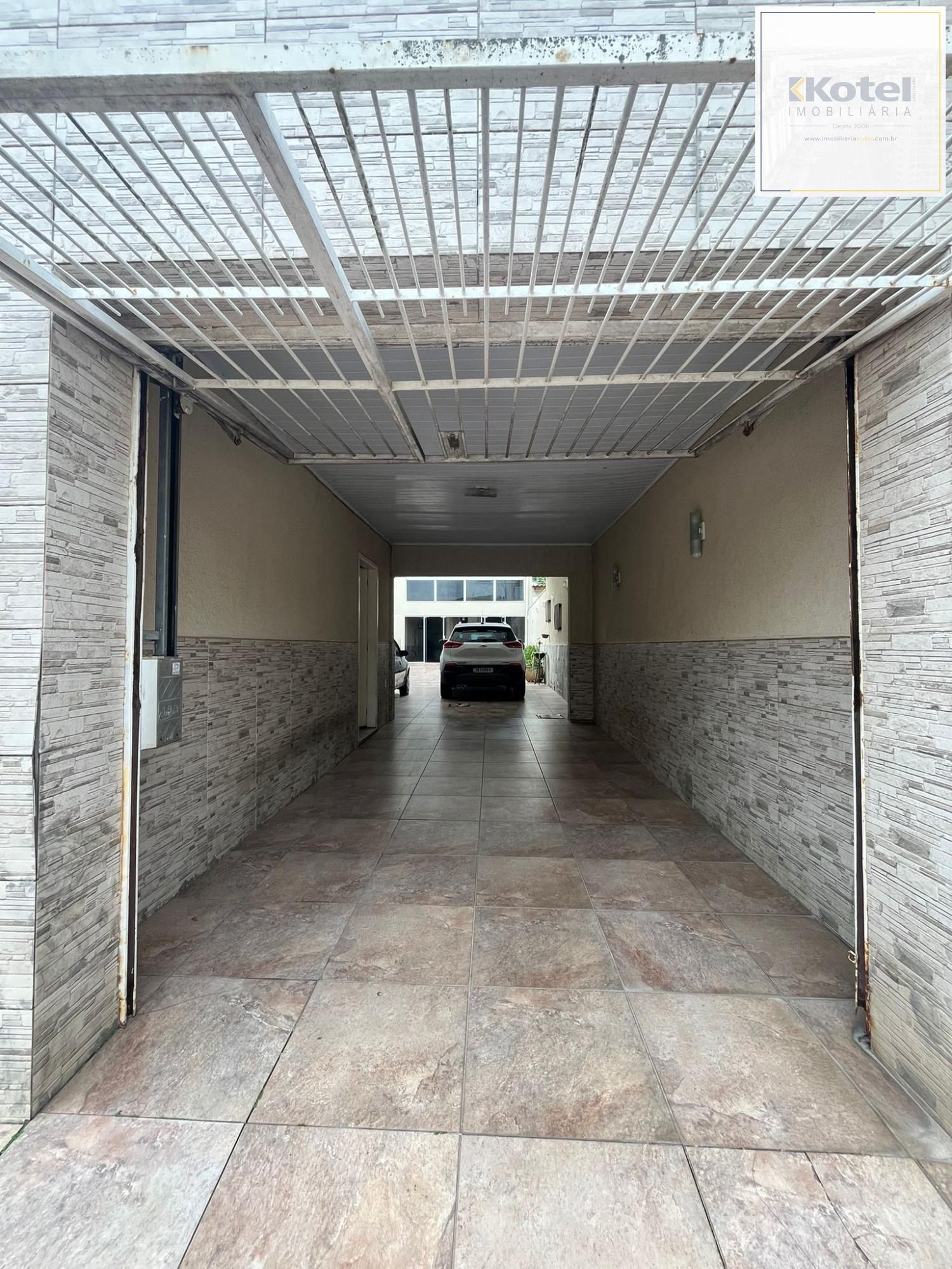 Duas casas no mesmo terreno – conforto, espaço e excelente localização! — foto 4