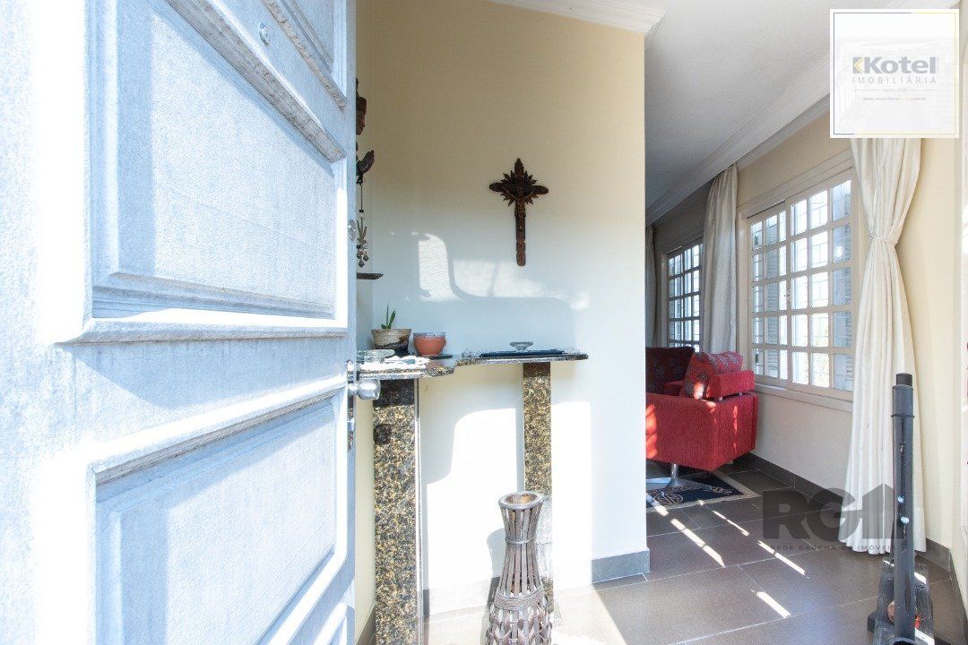 Casa para Venda - 254m², 4 dormitórios, sendo 3 suites, 5 vagas - Espirito Santo — foto 4