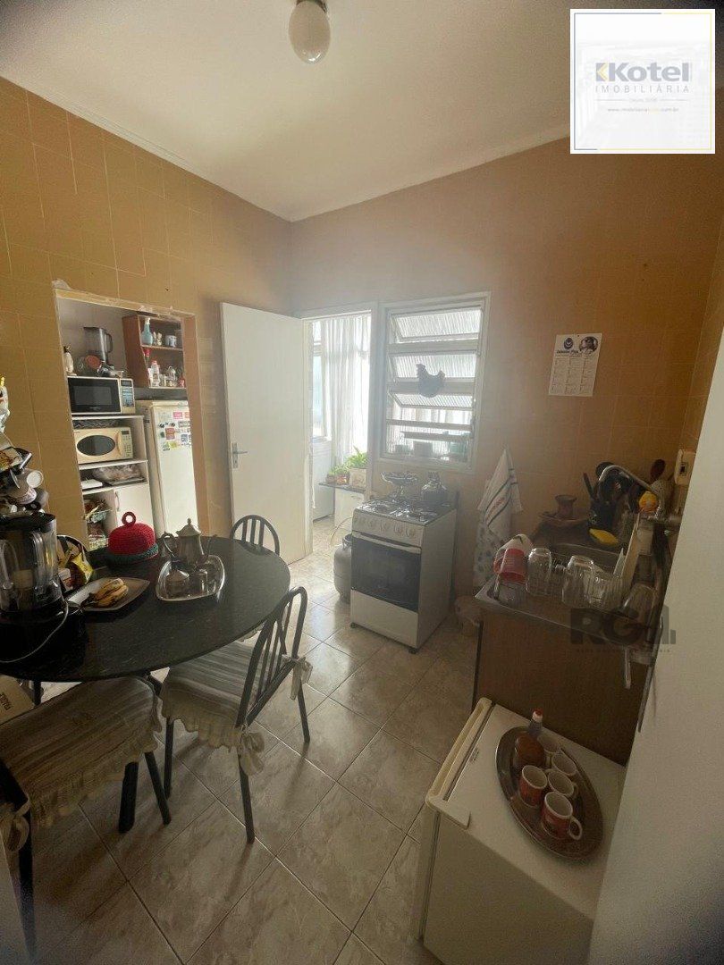 Apartamento no Petrópolis de 1 dormitório desocupado — foto 3