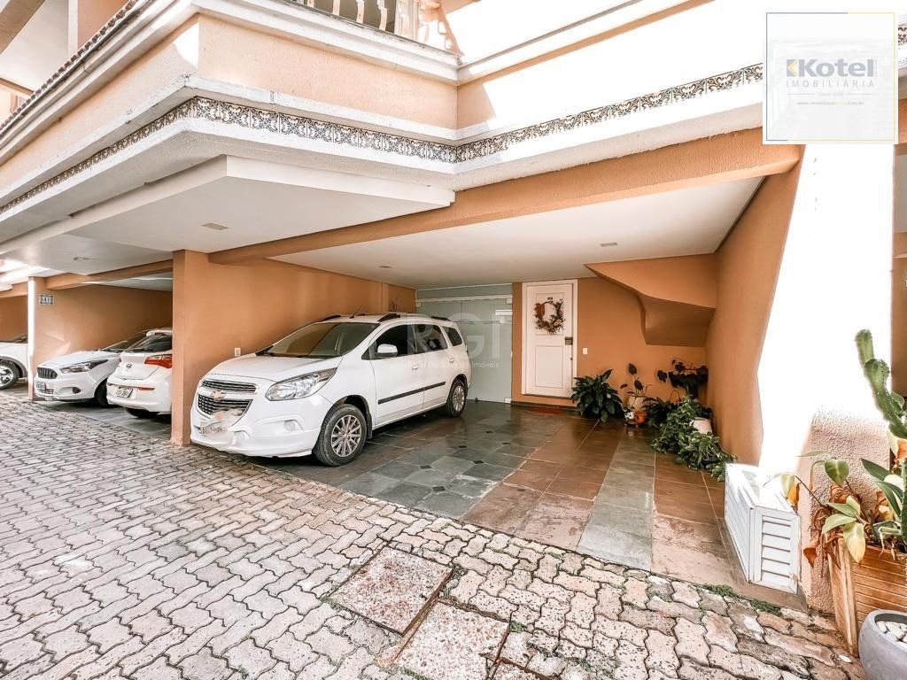 Casa de Condomínio 3 quartos à venda, 231m², Pedra Redonda - Porto Alegre