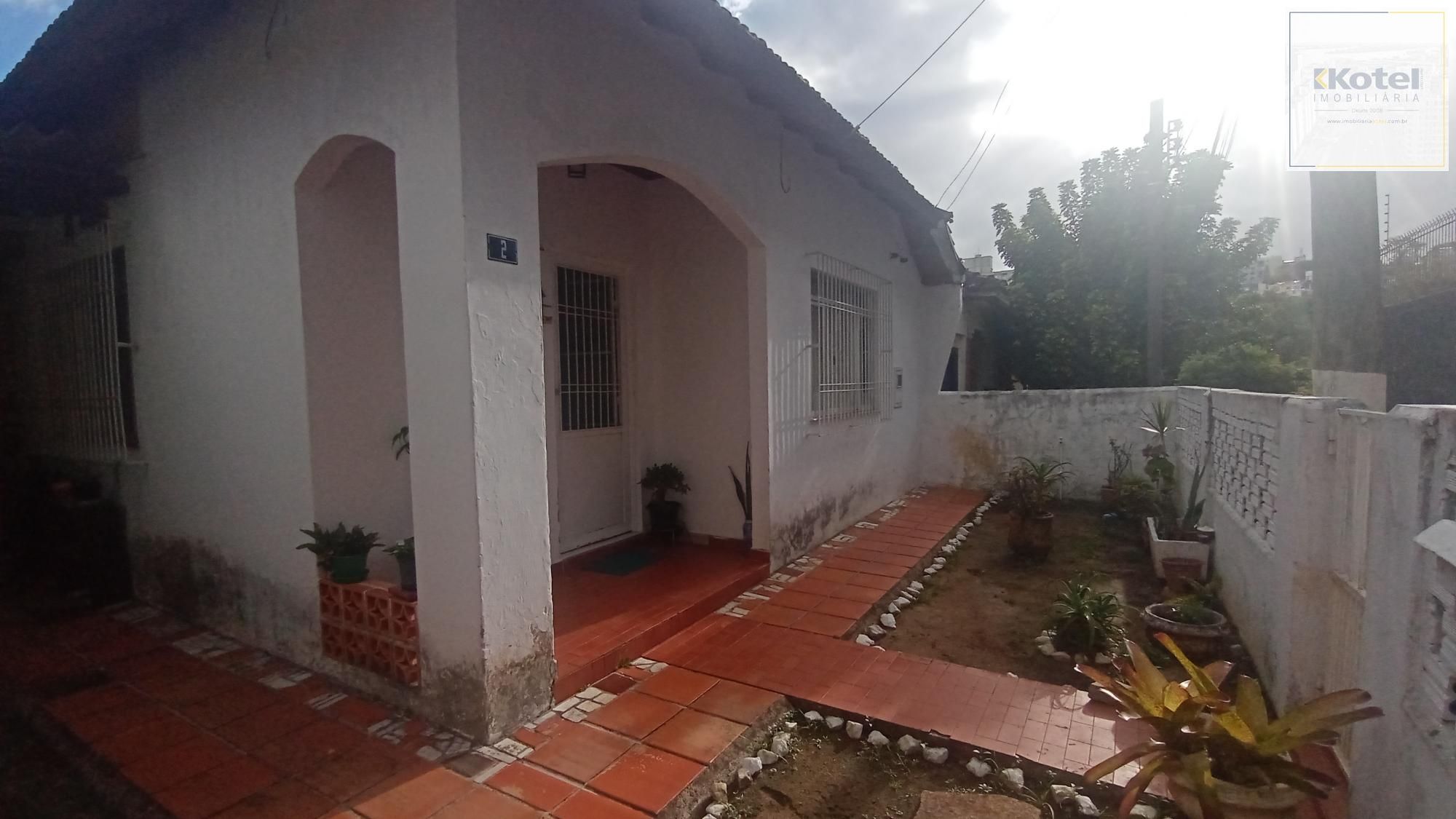 Casa com 2 dormitórios no bairro Glória — foto 3