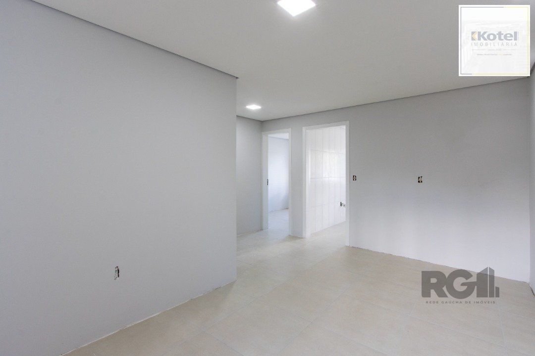 Casa  no Bairro Hípica, 100% reformada, 2 dormitórios, 1 vaga de garagem. — foto 5