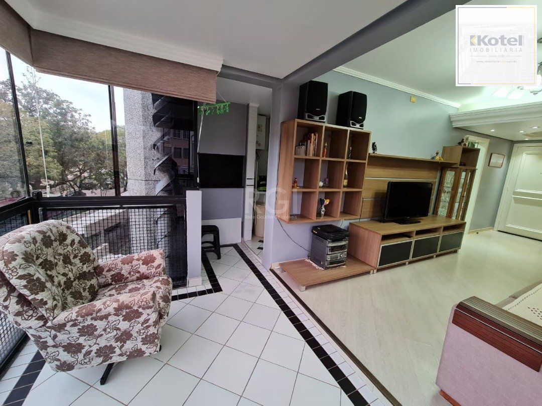 Apartamento para Venda - 94.67m², 3 dormitórios, sendo 1 suites, 1 vaga - Menino Deus