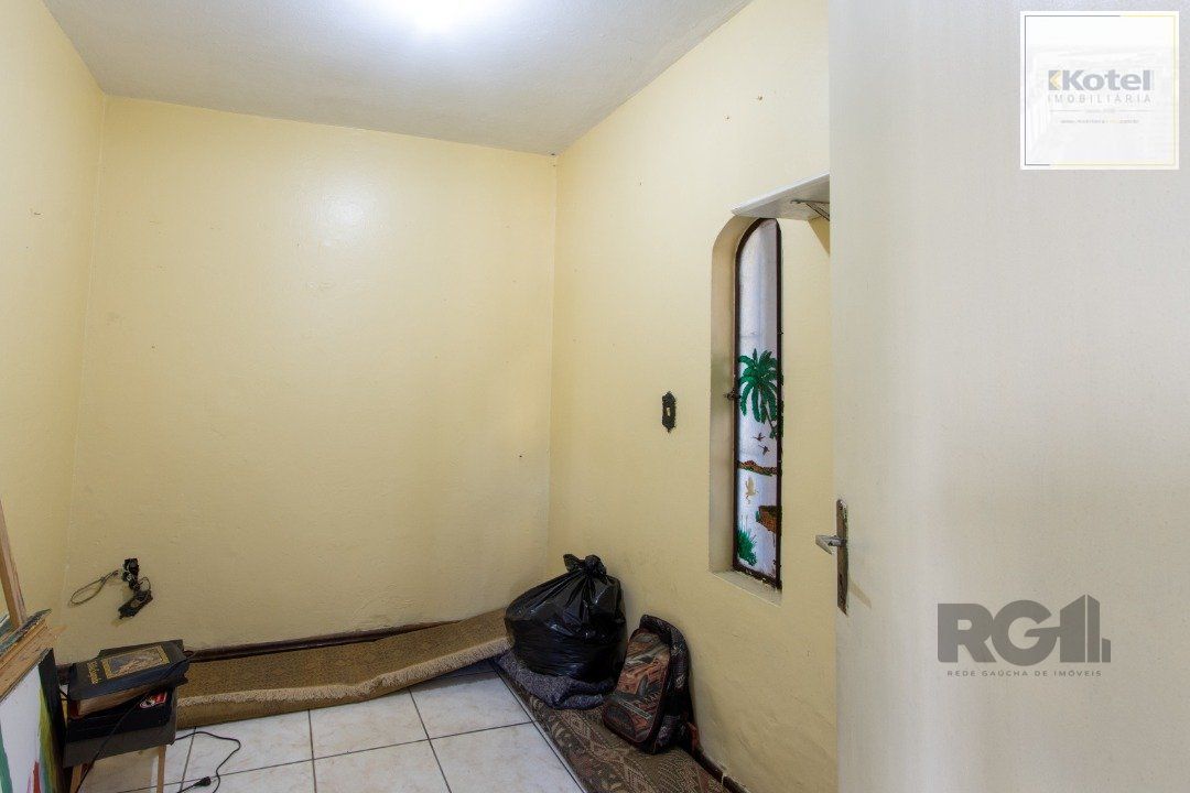 Sobrado para Venda - 170m², 3 dormitórios, sendo 1 suites, 2 vagas - Serraria