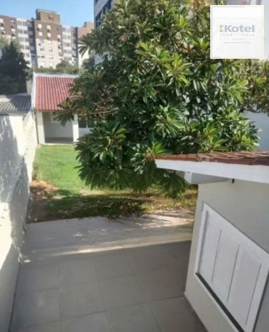 Casa 5 dormitórios I 1 suíte -  Bairro Cristal — foto 2
