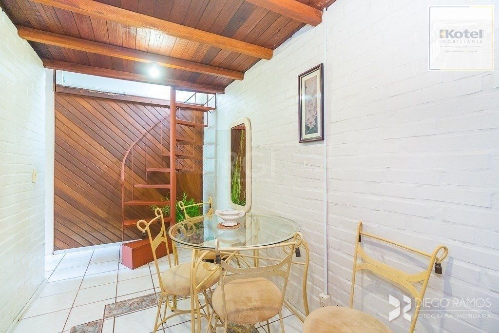 Casa térrea à venda, com 2 suites, 3 banheiros, edicula, pátio, 2 vagas - Bairro Medianeira — foto 3