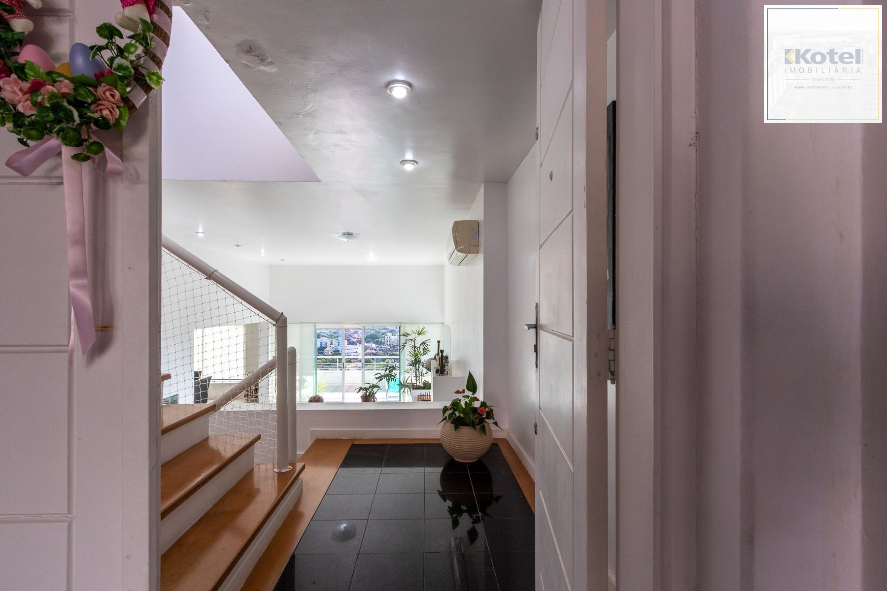 Casa para Venda - 470m², 3 dormitórios, sendo 1 suites, 6 vagas - Nonoai — foto 5