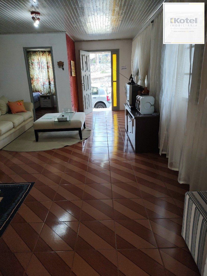 Casa 3 quartos à venda, 335m², Partenon - Porto Alegre — foto 2