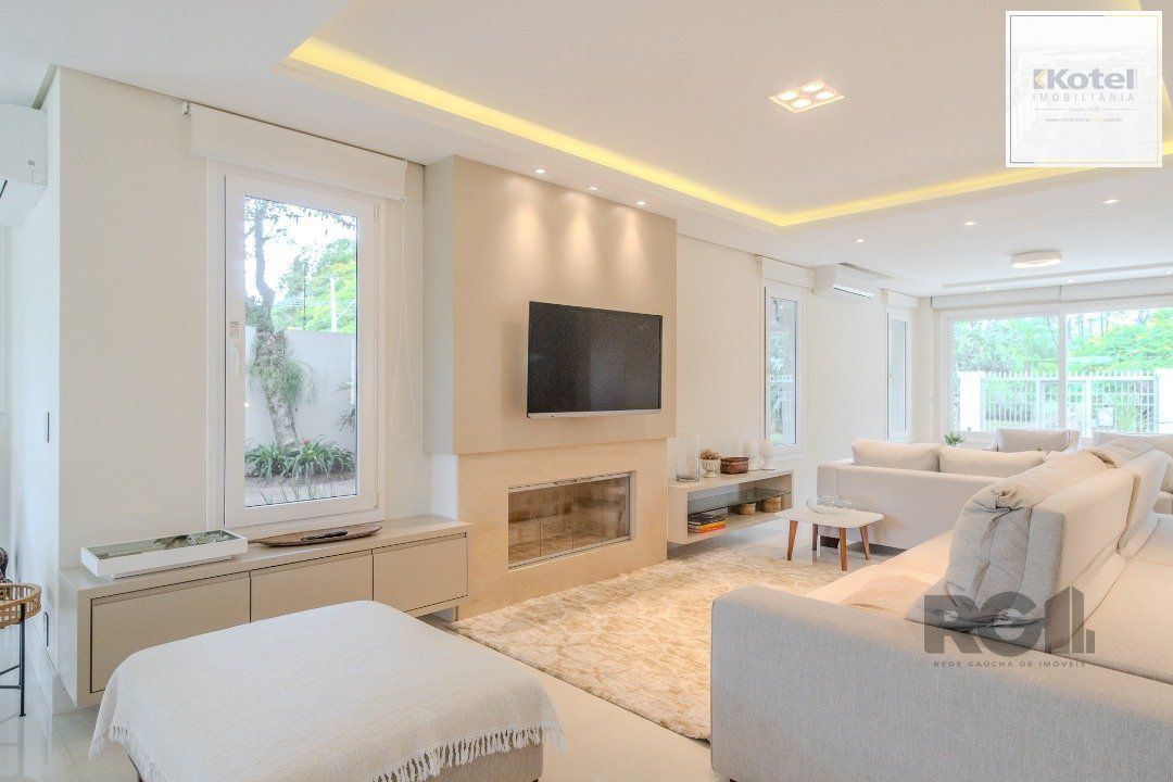 Casa semimobiliada e possui 3 suítes (sendo 1 delas master com closet e hidro) — foto 5