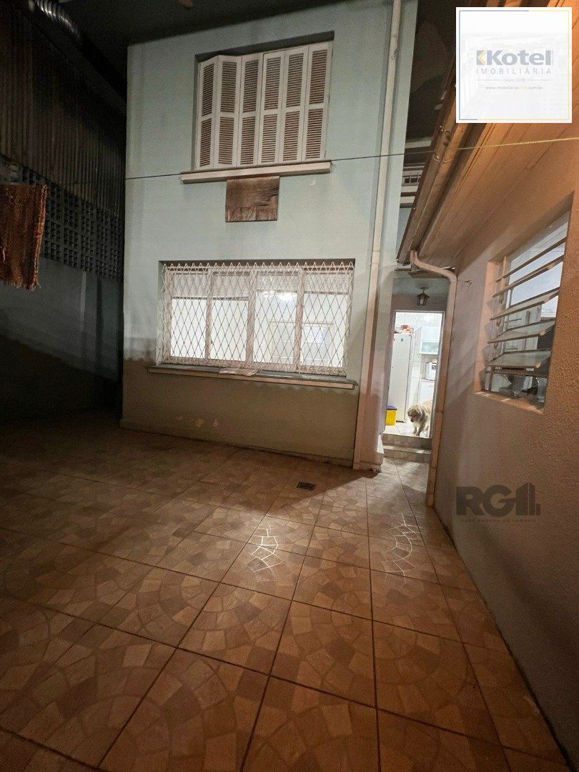 Casa em alvenaria, próxima à 24 de outubro, com a seguinte composição — foto 5