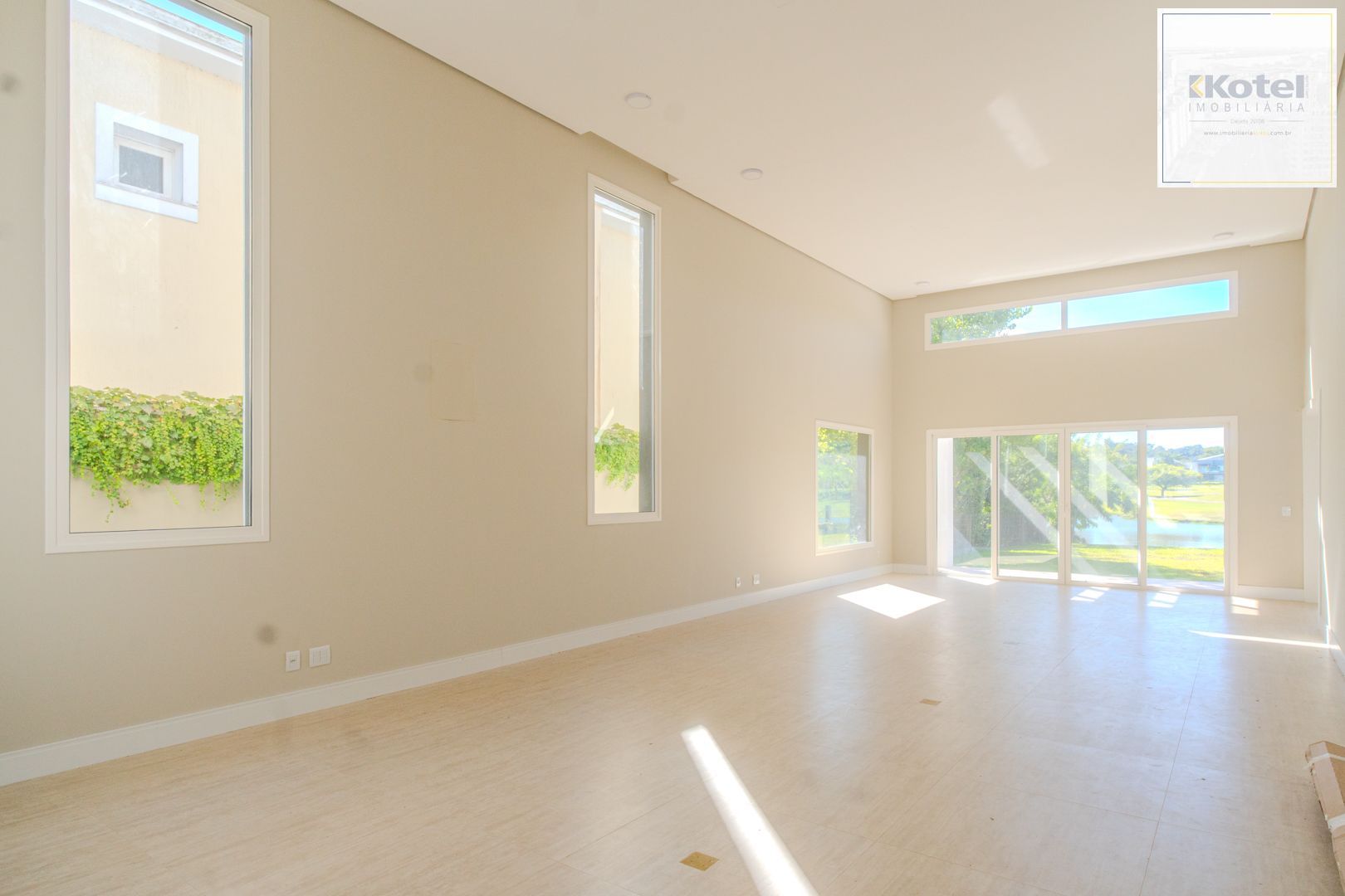 Casa de Condomínio 3 quartos à venda, 318m², Terraville - Porto Alegre — foto 2