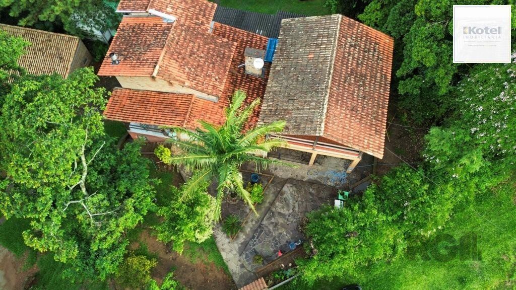 Casa com piscina e patio grande — foto 2