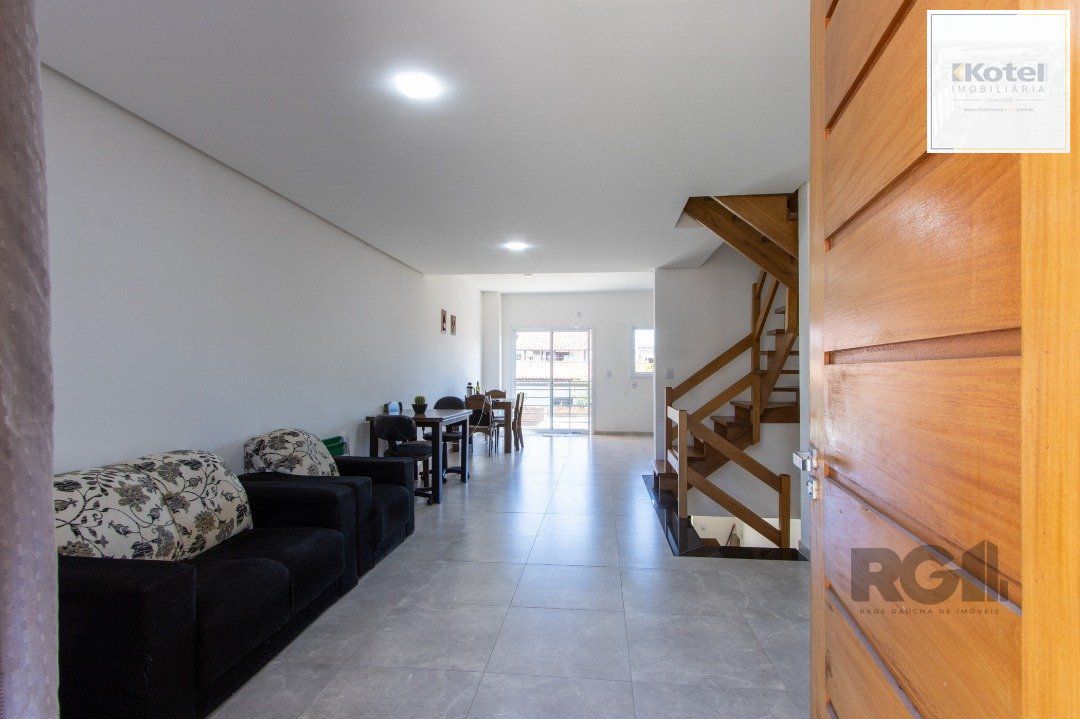 Sobrado 3 Dprmitórios Bairro Espírito Santo.