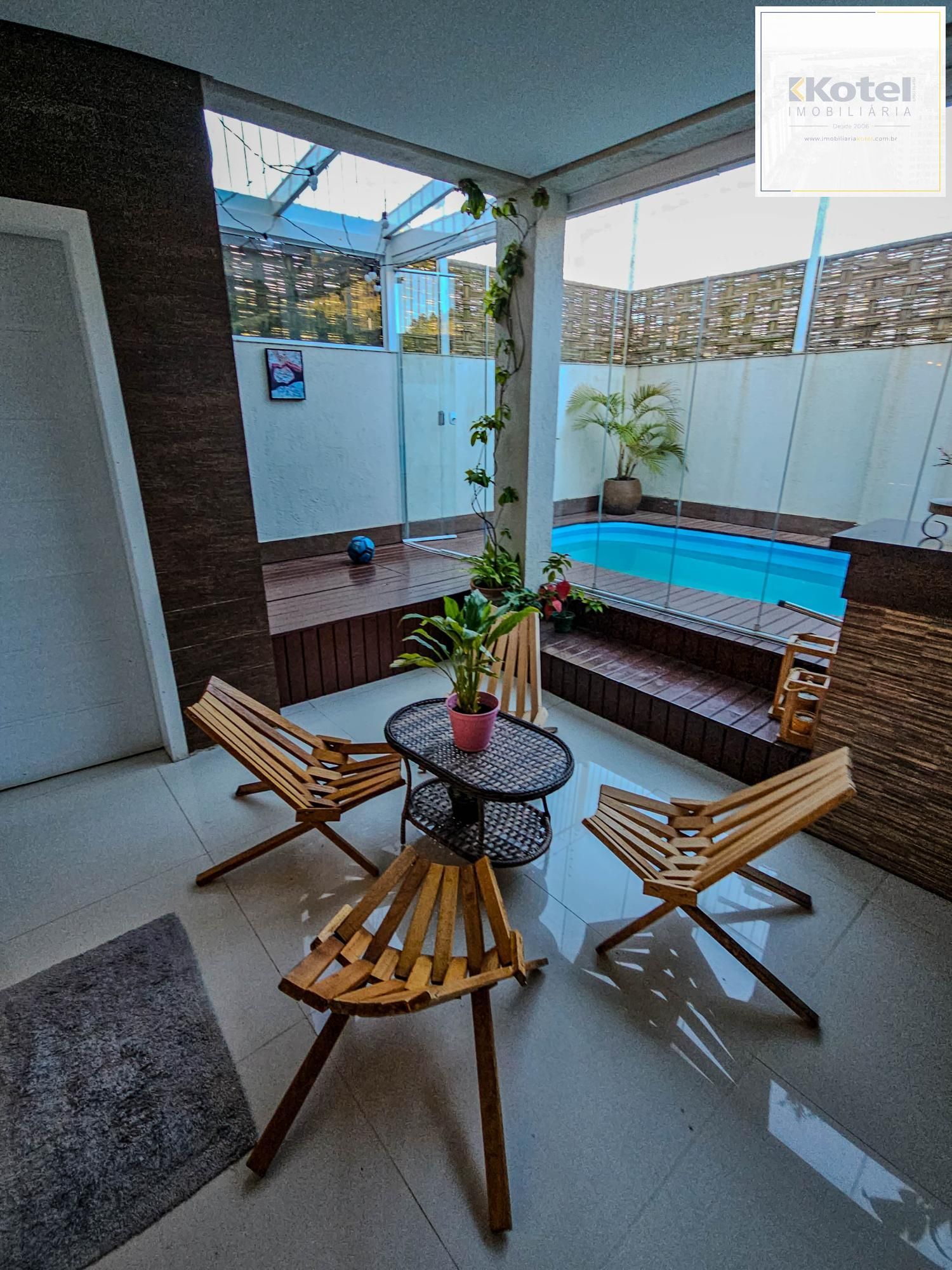 Sobrado 3 quartos à venda, 161m², Aberta dos Morros - Porto Alegre
