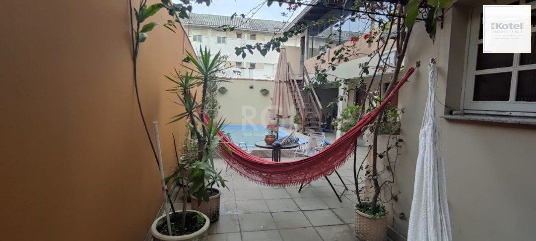 Casa para Venda - 250m², 3 dormitórios, sendo 1 suites, 2 vagas - Ipanema — foto 3