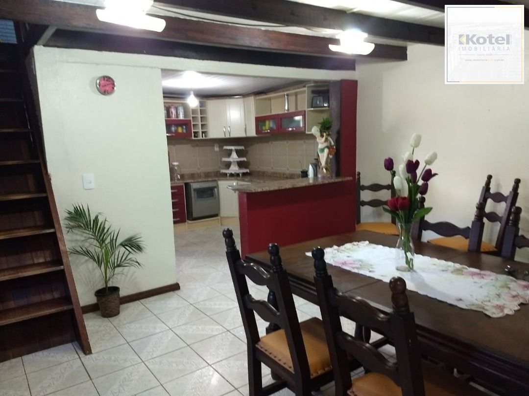 Casa para Venda - 200m², 4 dormitórios, sendo 1 suites, 4 vagas - Ipanema — foto 5