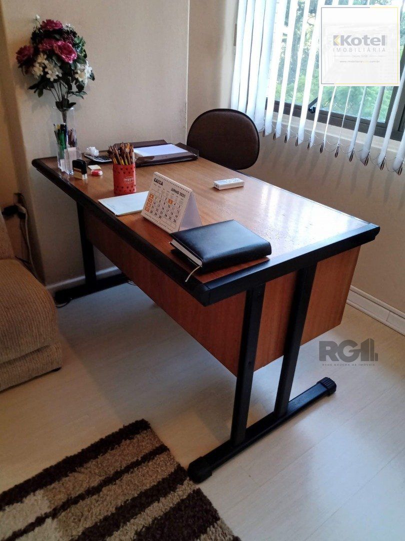 Excelente sala comercial toda reformada em ótima localização