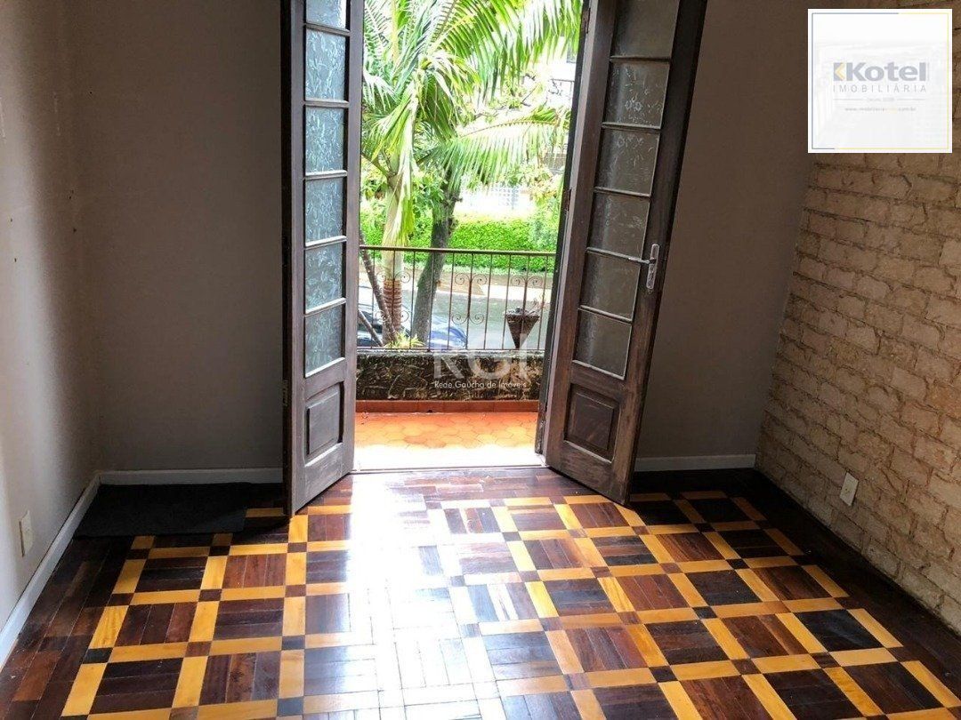 Casa Comercial para Venda - 0m², 0 dormitórios, Petrópolis