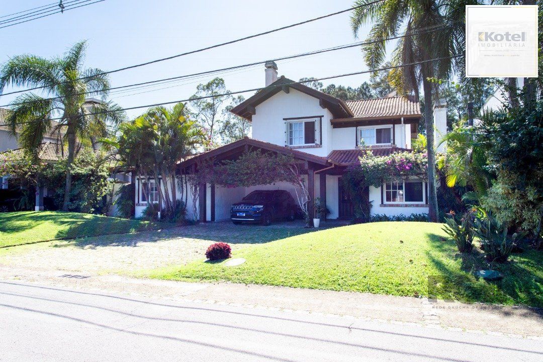 Casa para venda - 321m² - 4 suítes - Chapéu do Sol