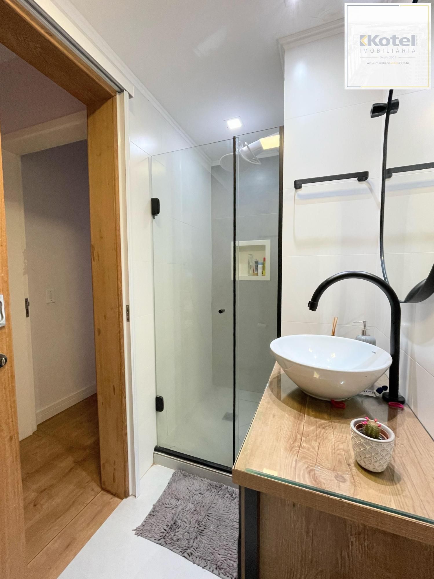 Apartamento com linda vista definida para o Rio Guaíba ? amplo, arejado e com sol da tarde! — foto 5