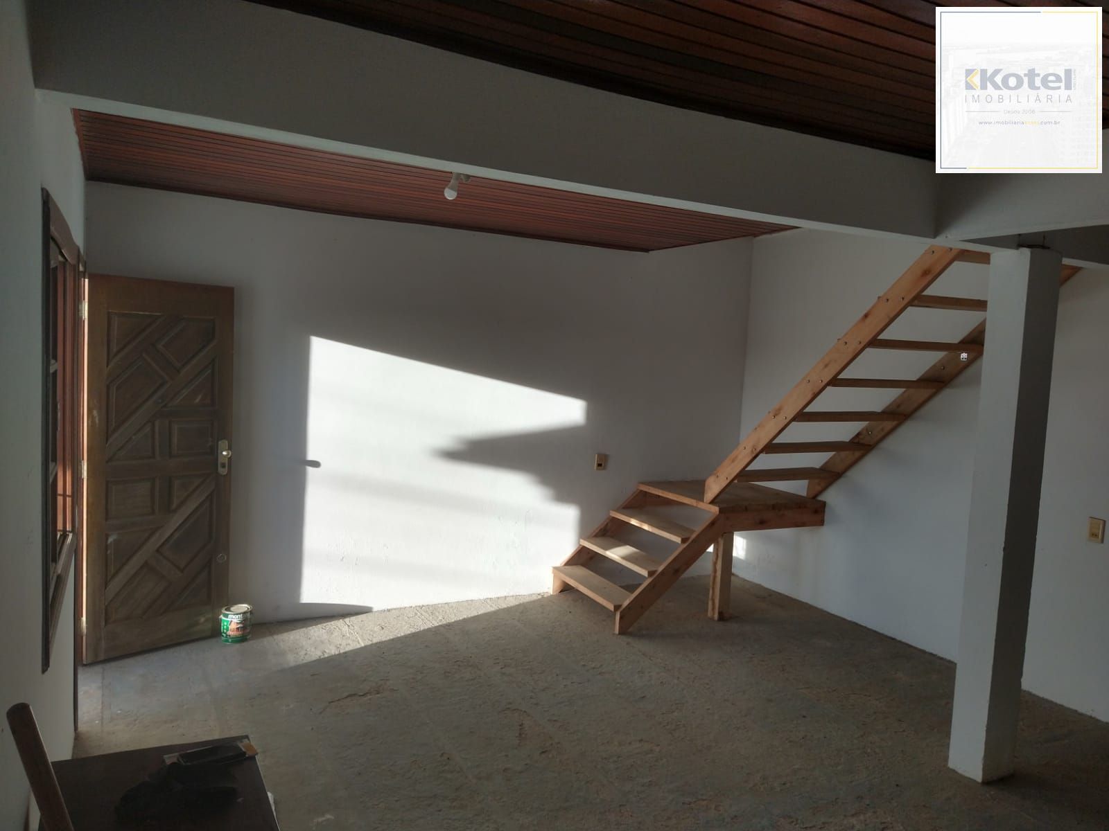 Casa 5 Dormitórios em Fase Final de Construção