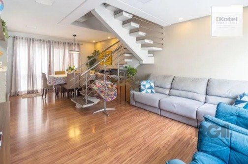 Casa impecável e mobiliada, com 3 niveis, possui 3 dormitórios sendo 1 suíte, 4 banheiros — foto 4