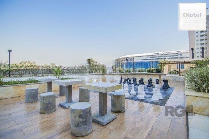 Apartamento com 3 quartos, 1 suíte, sacada