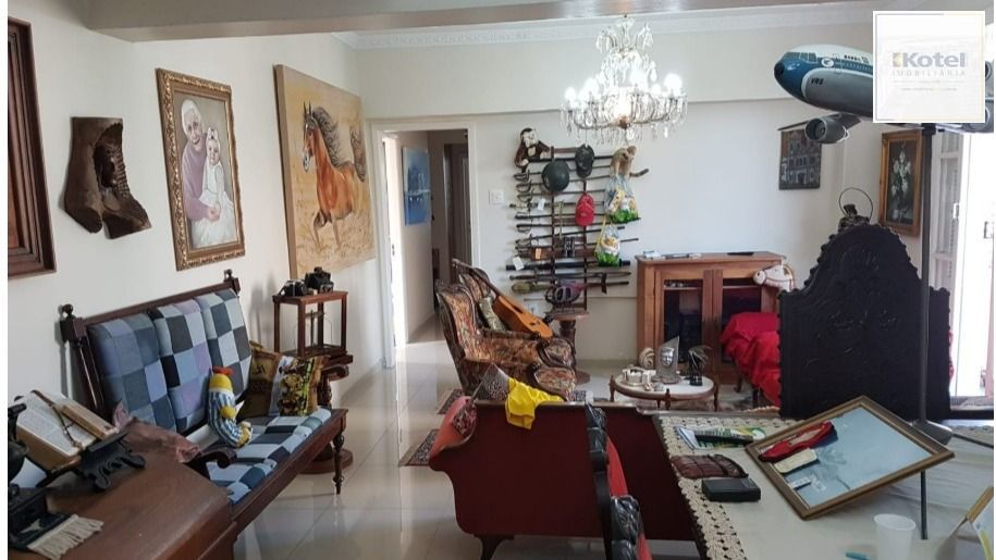 Apartamento com 4 quartos no centro de Porto Alegre