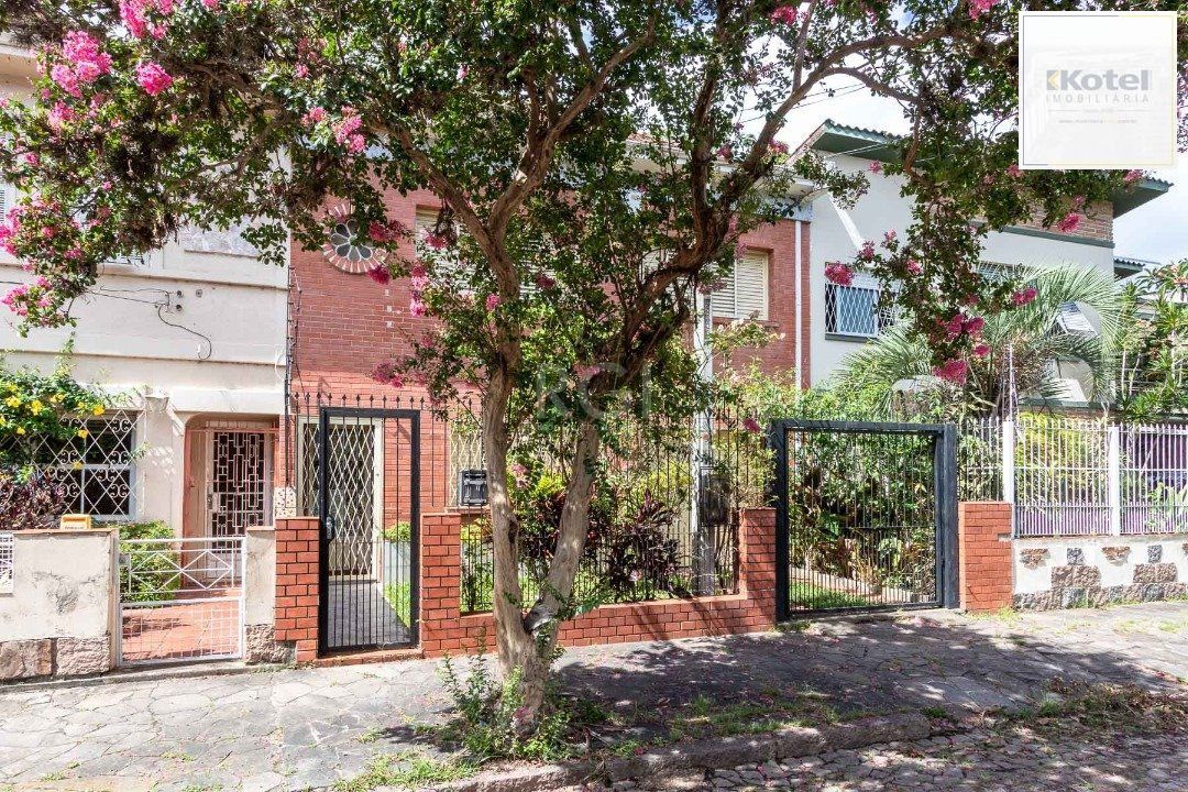 Casa para Venda - 118m², 2 dormitórios, 2 vagas - Medianeira — foto 2